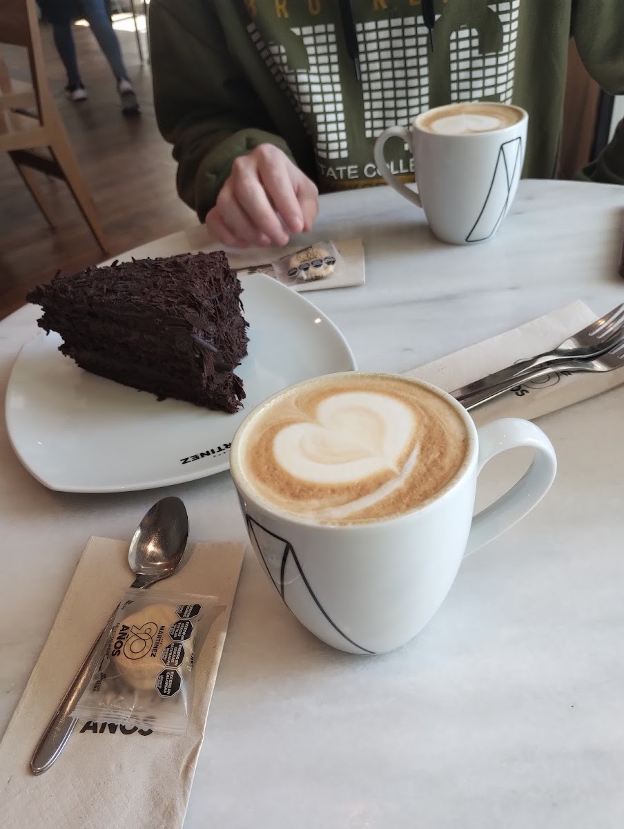 Café Martínez Photo 10