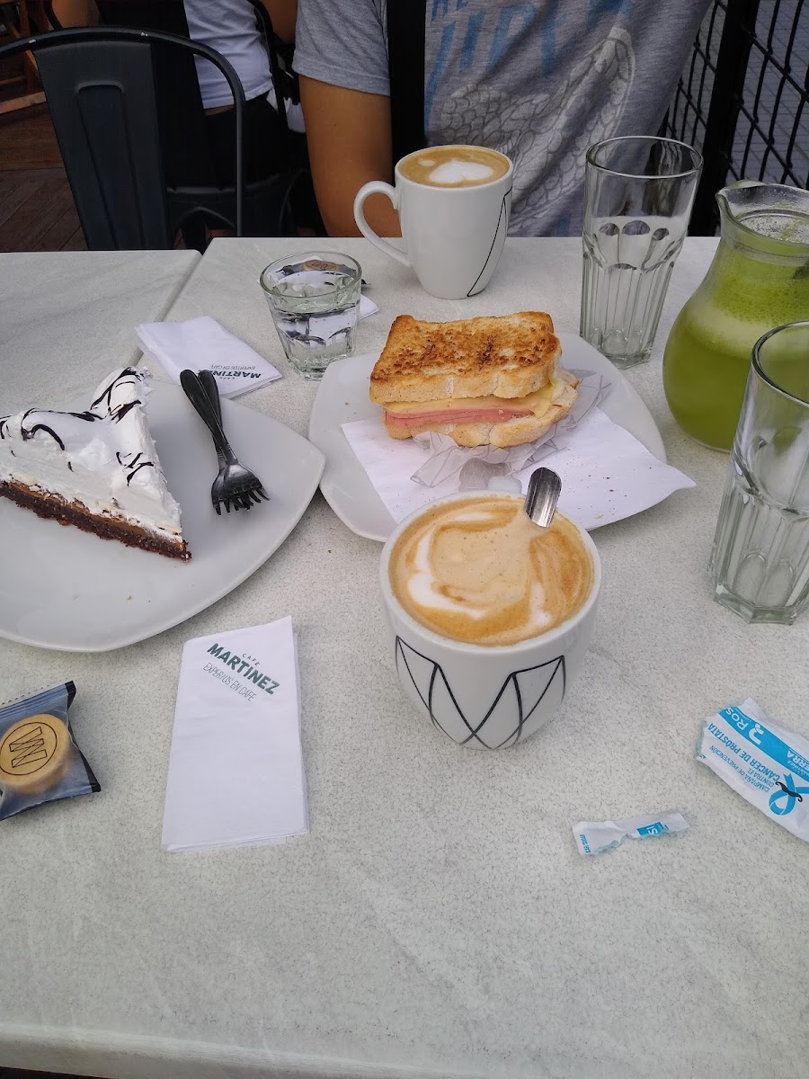 Café Martínez Photo 8