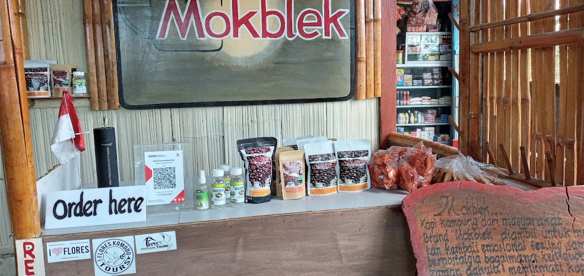 Flores Signature Tour & MokBlekCafe Photo 4