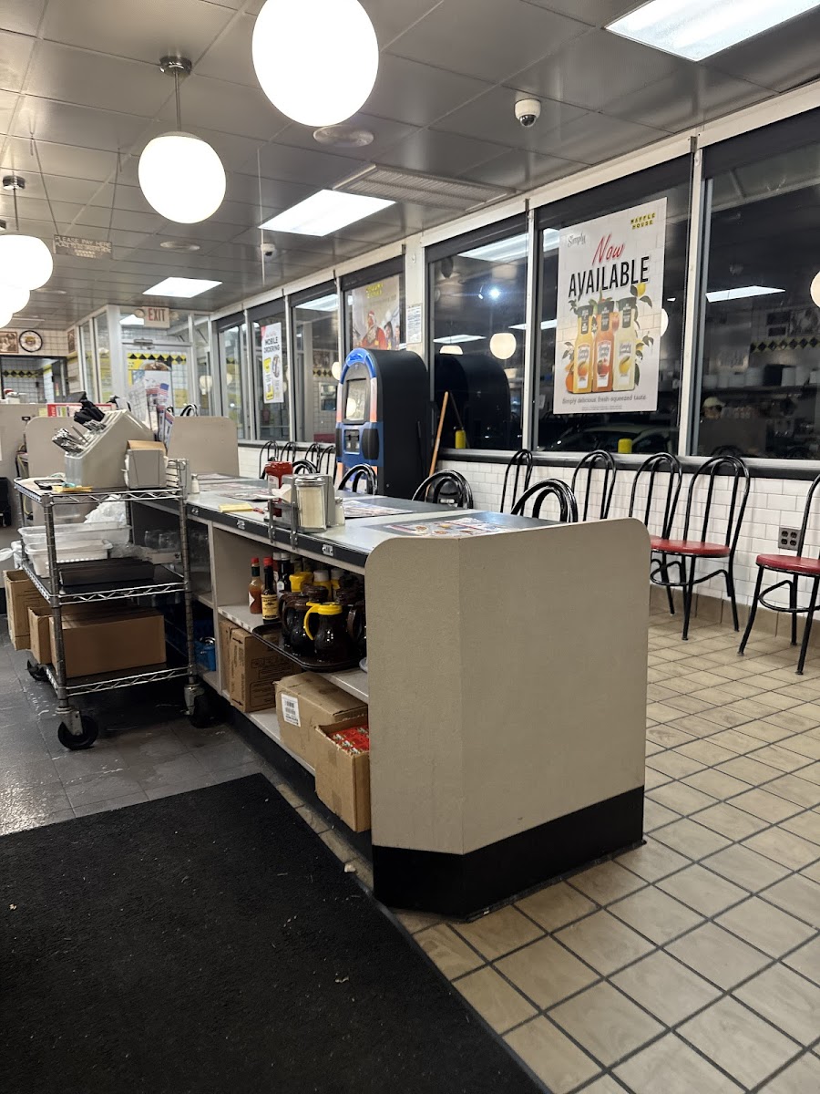 Waffle House Photo 4