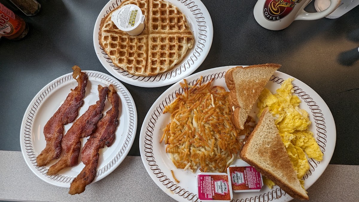 Waffle House Photo 5