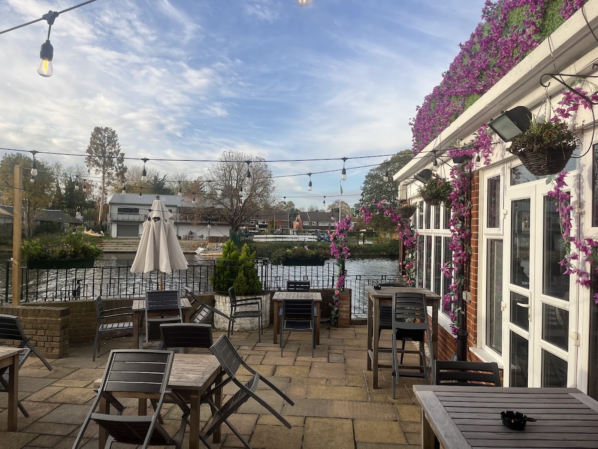 RIVERSIDE RESTAURANT