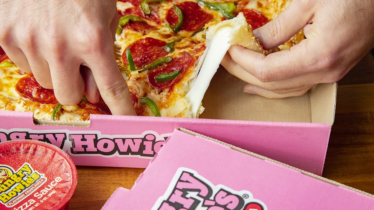 Hungry Howie's Pizza & Subs Photo 10