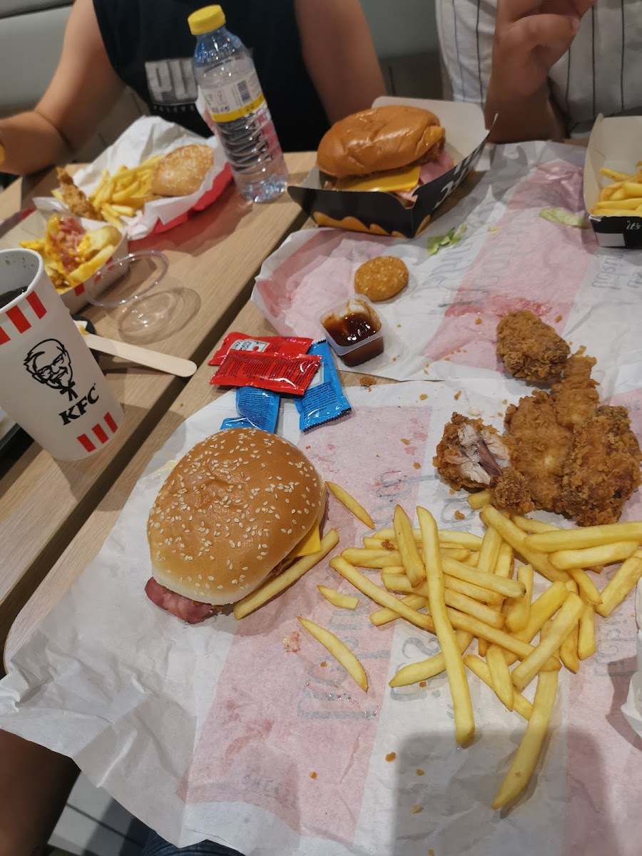 KFC Photo 10
