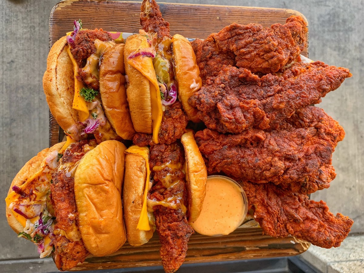 Dave's Hot Chicken Photo 5