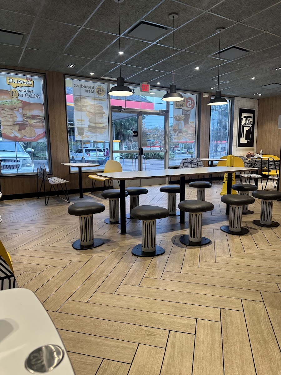 McDonald's Photo 4