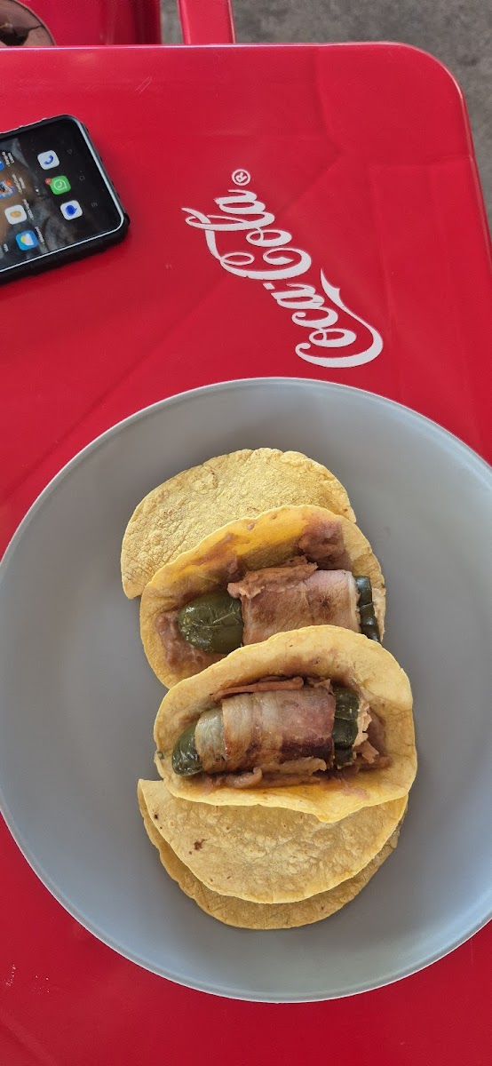 La chabela tacos y gorditas Photo 2