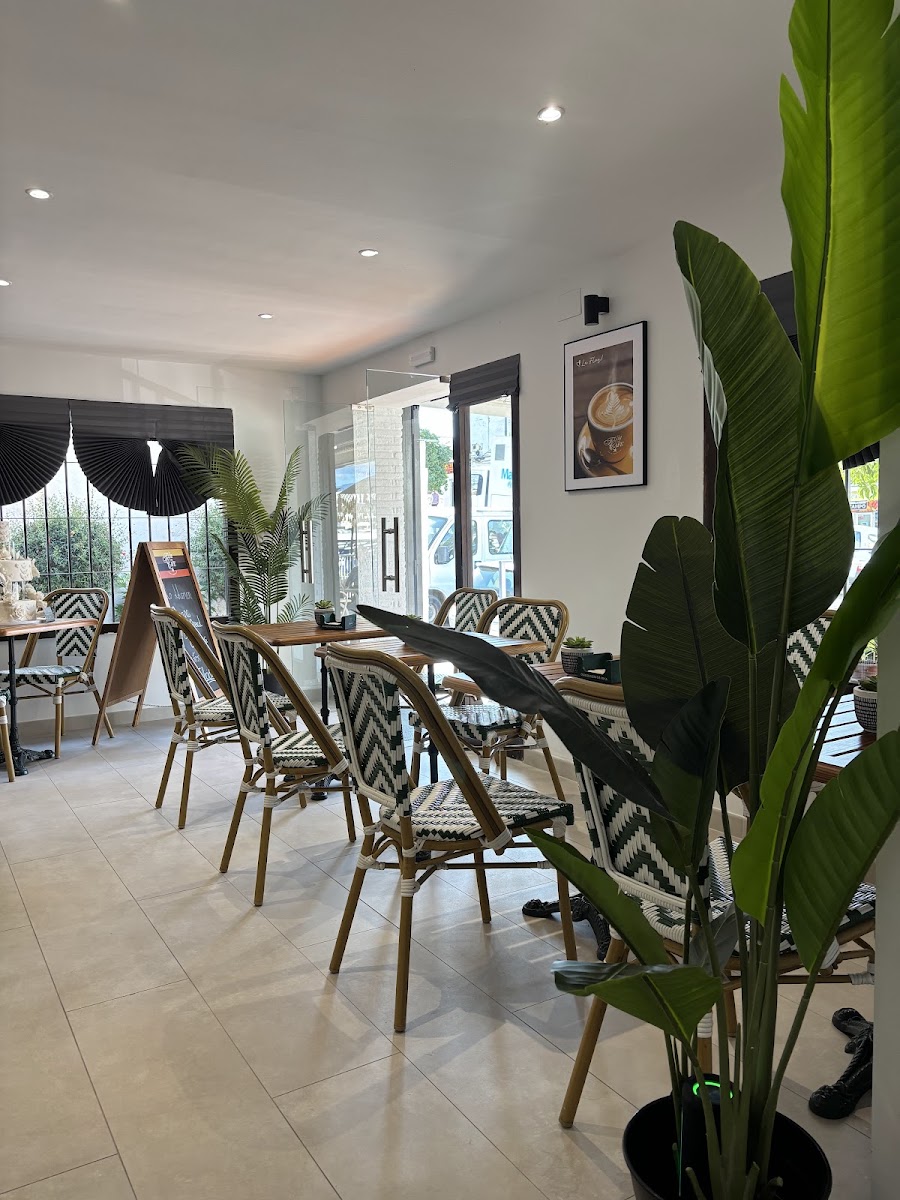 Kalma&co.marbella Bakery and cake Photo 7