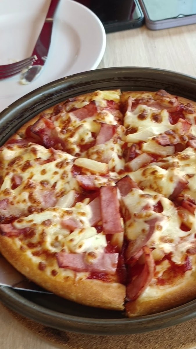 Pizza Hut Photo 2