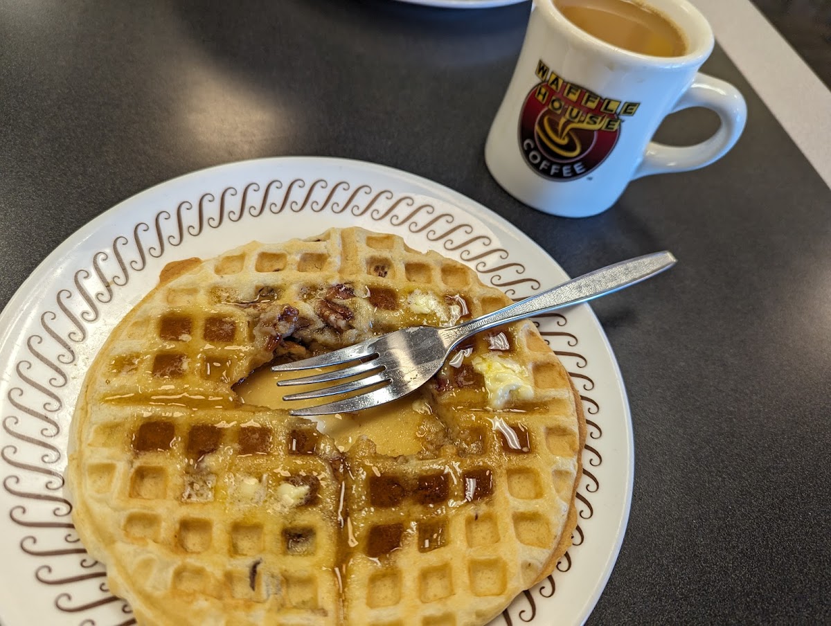 Waffle House Photo 5