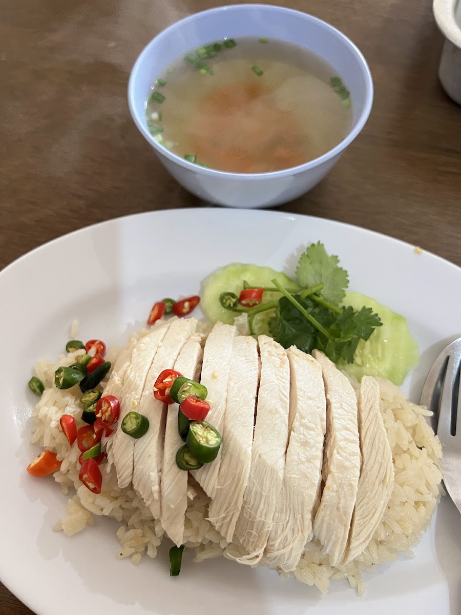 ร้านข้าวมันไก่เนรมิต ภูธร8 Photo 5
