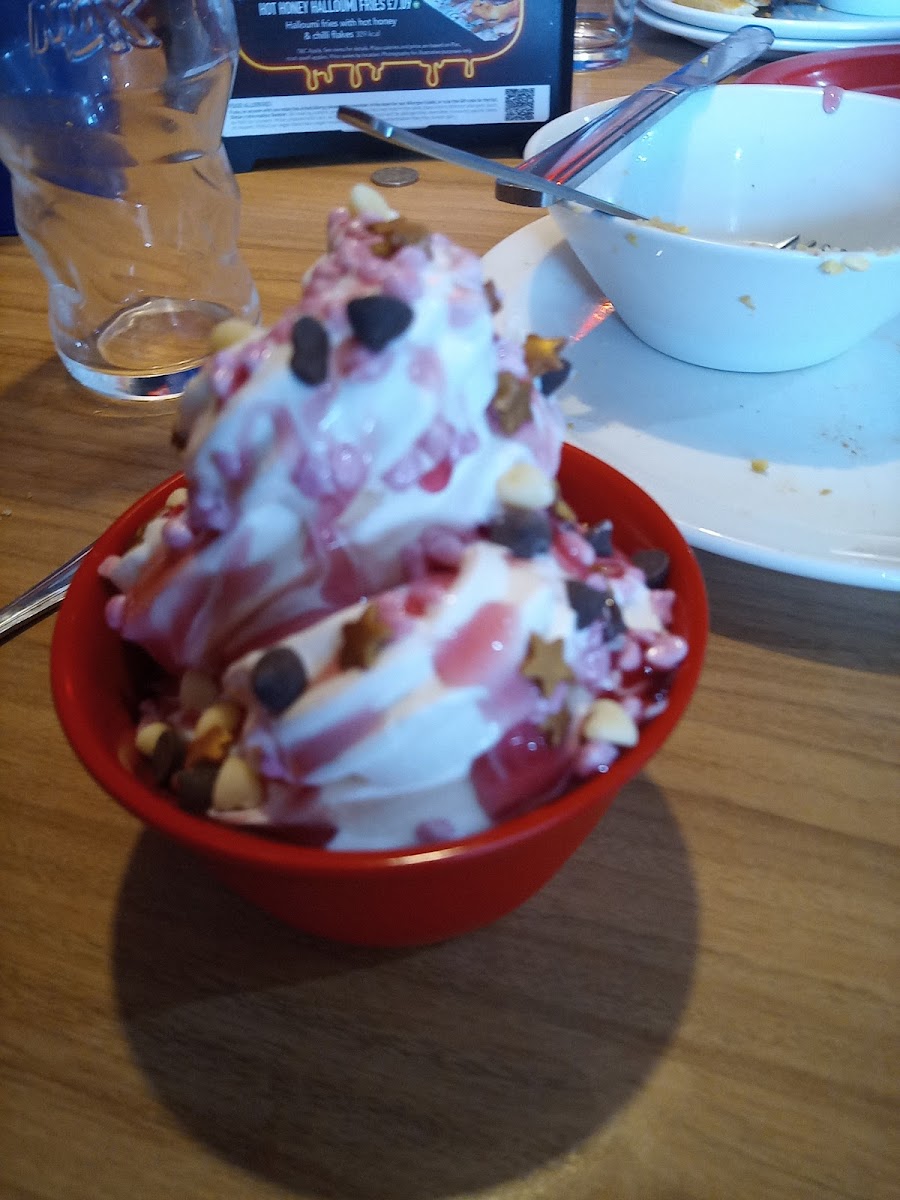 Pizza Hut Photo 5