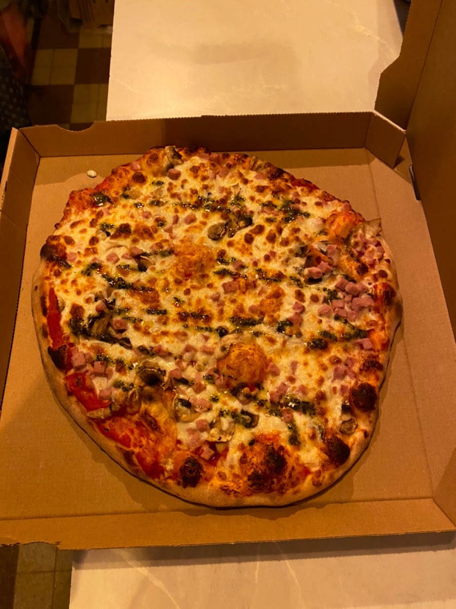 Pizza Lola Photo 10