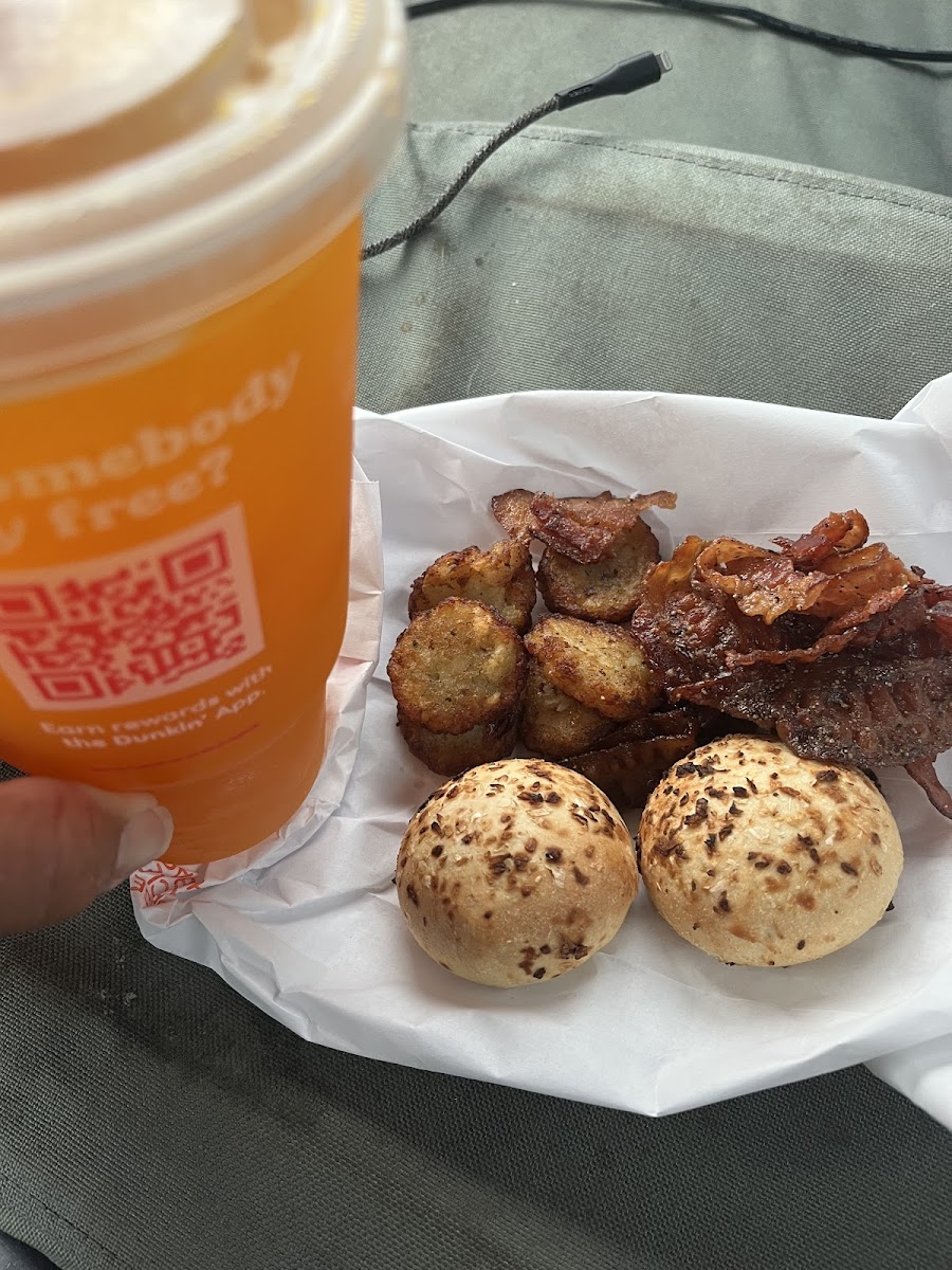 Dunkin' Photo 10
