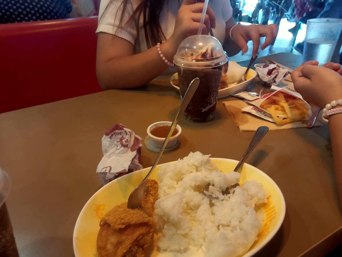 Jollibee Photo 6