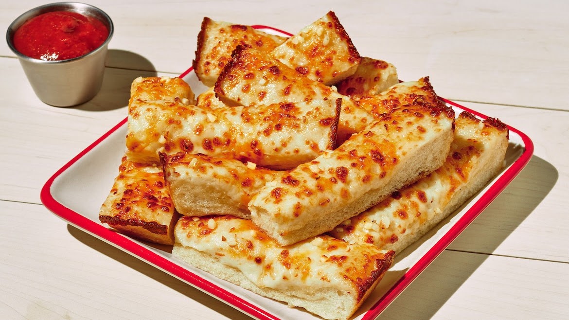 Pizza Hut Photo 3