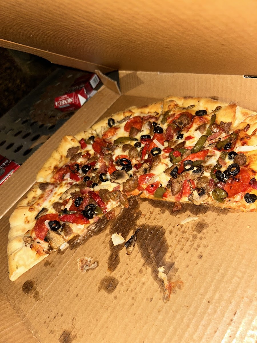 Pizza Hut Photo 5