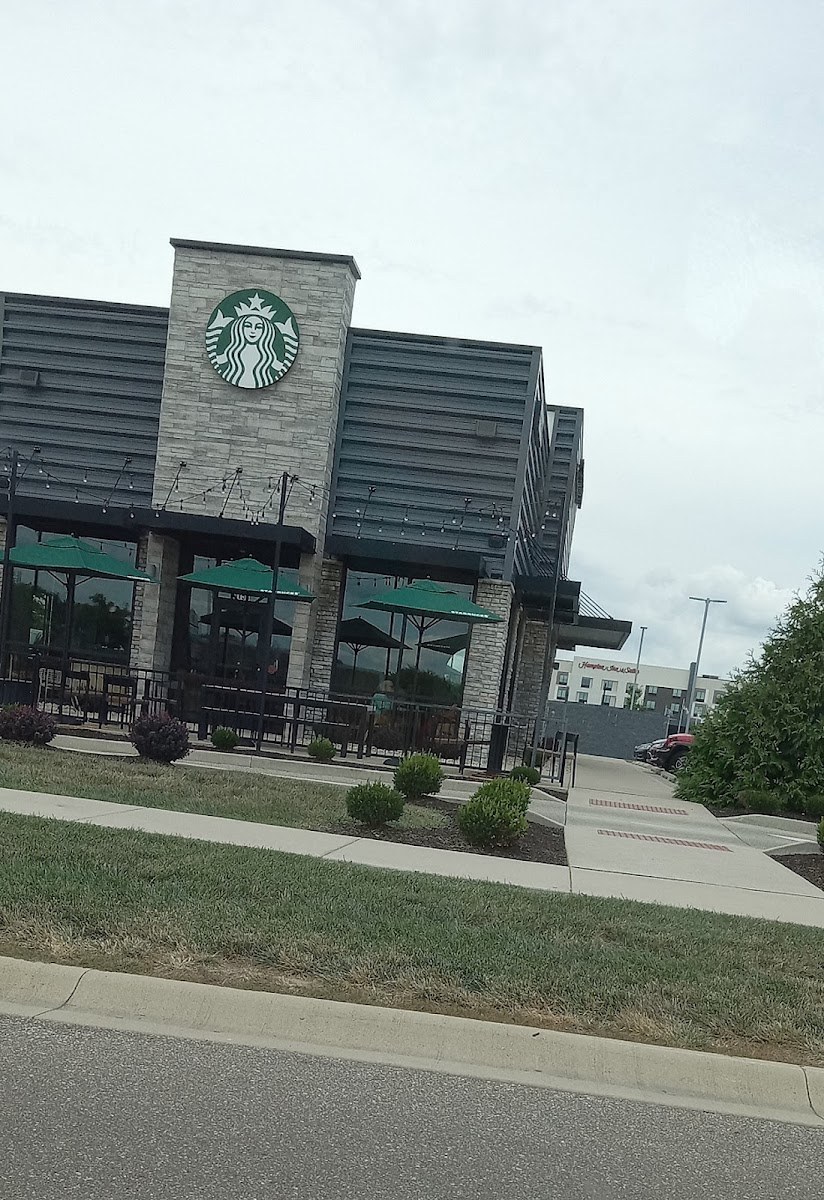 Starbucks Photo 4
