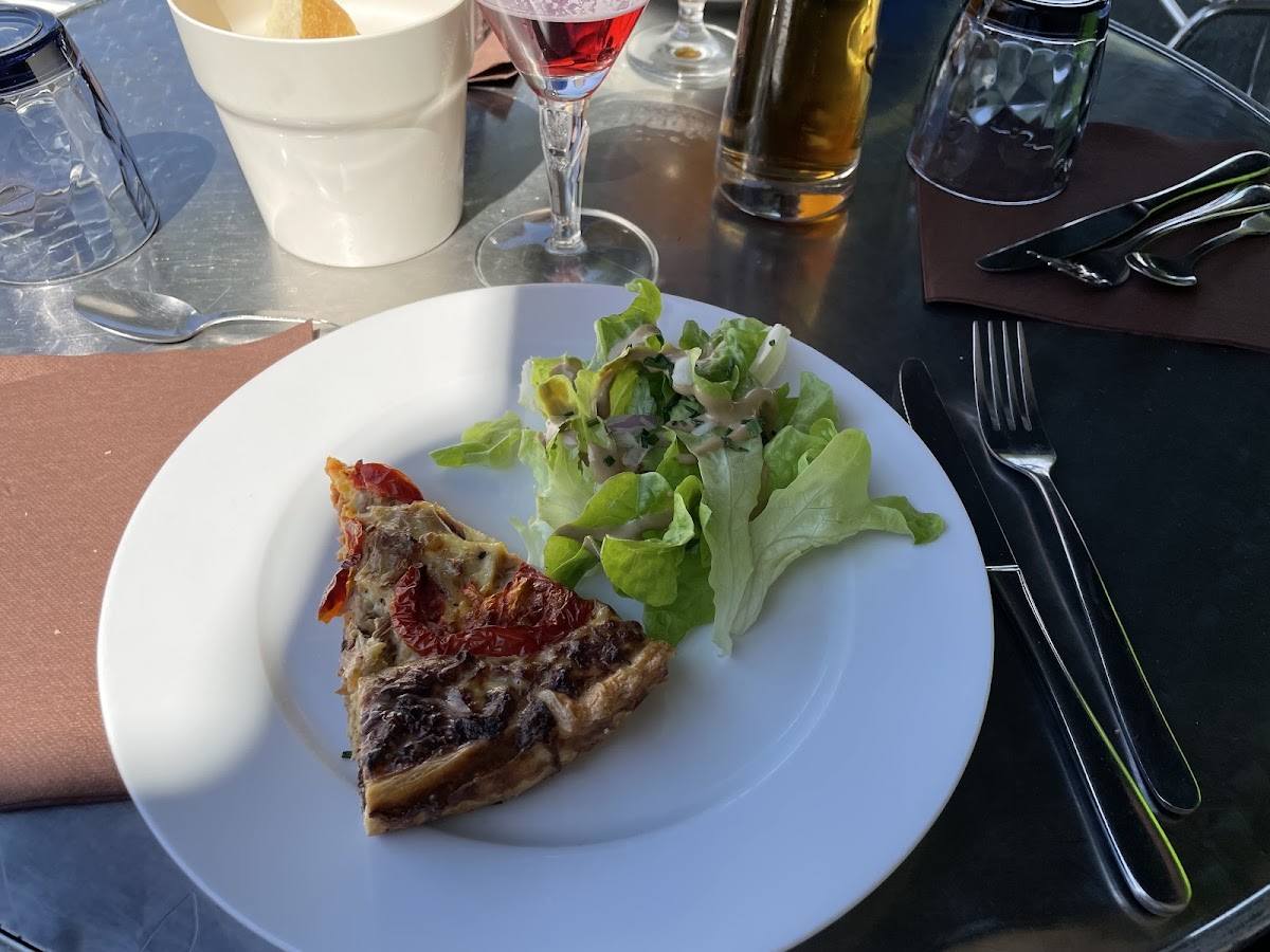 Le Bistrot Photo 2