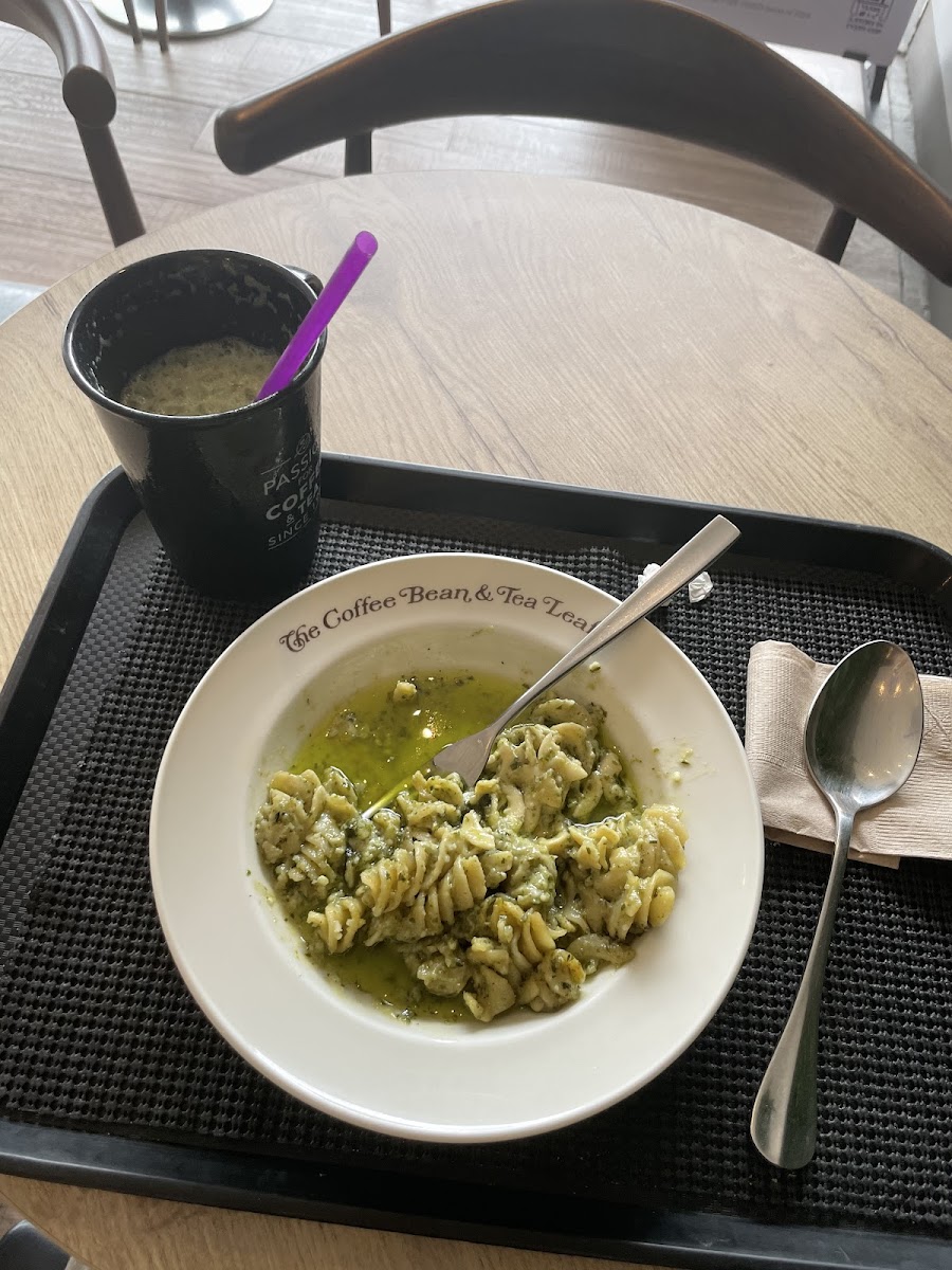The Coffee Bean & Tea Leaf Photo 6