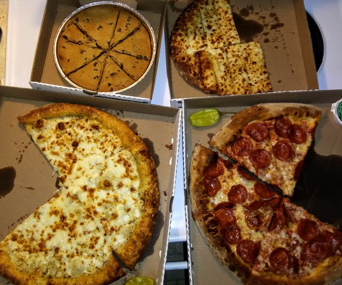 Papa Johns Pizza Photo 10