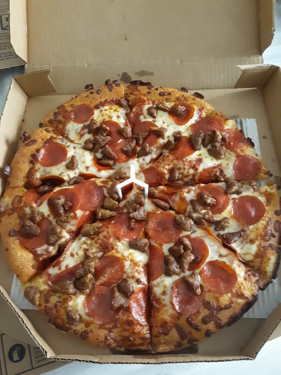 Pizza Hut Photo 7