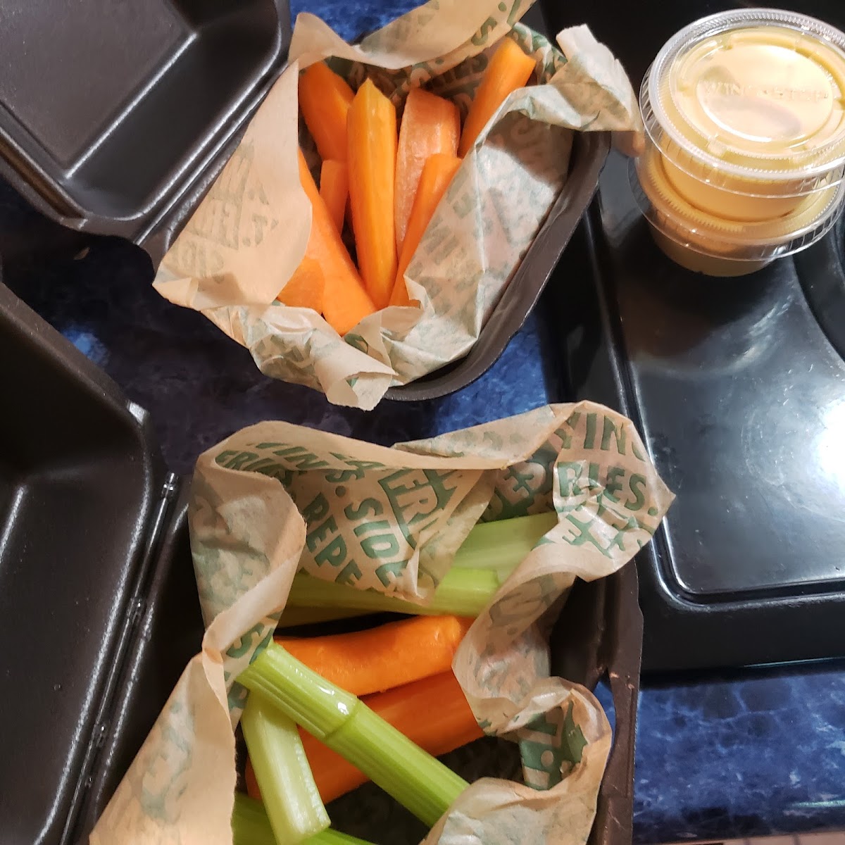 Wingstop Photo 5