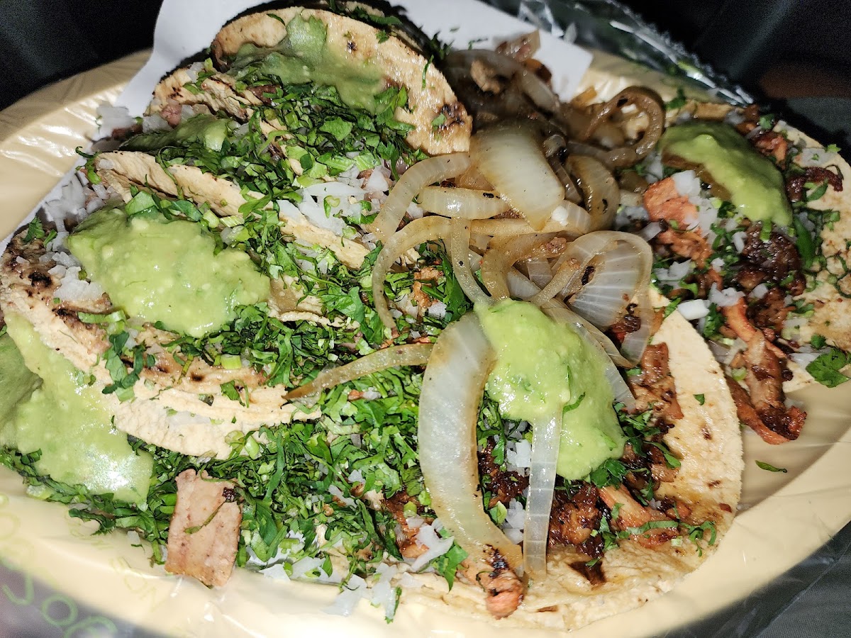 Tacos La Capilla Photo 2