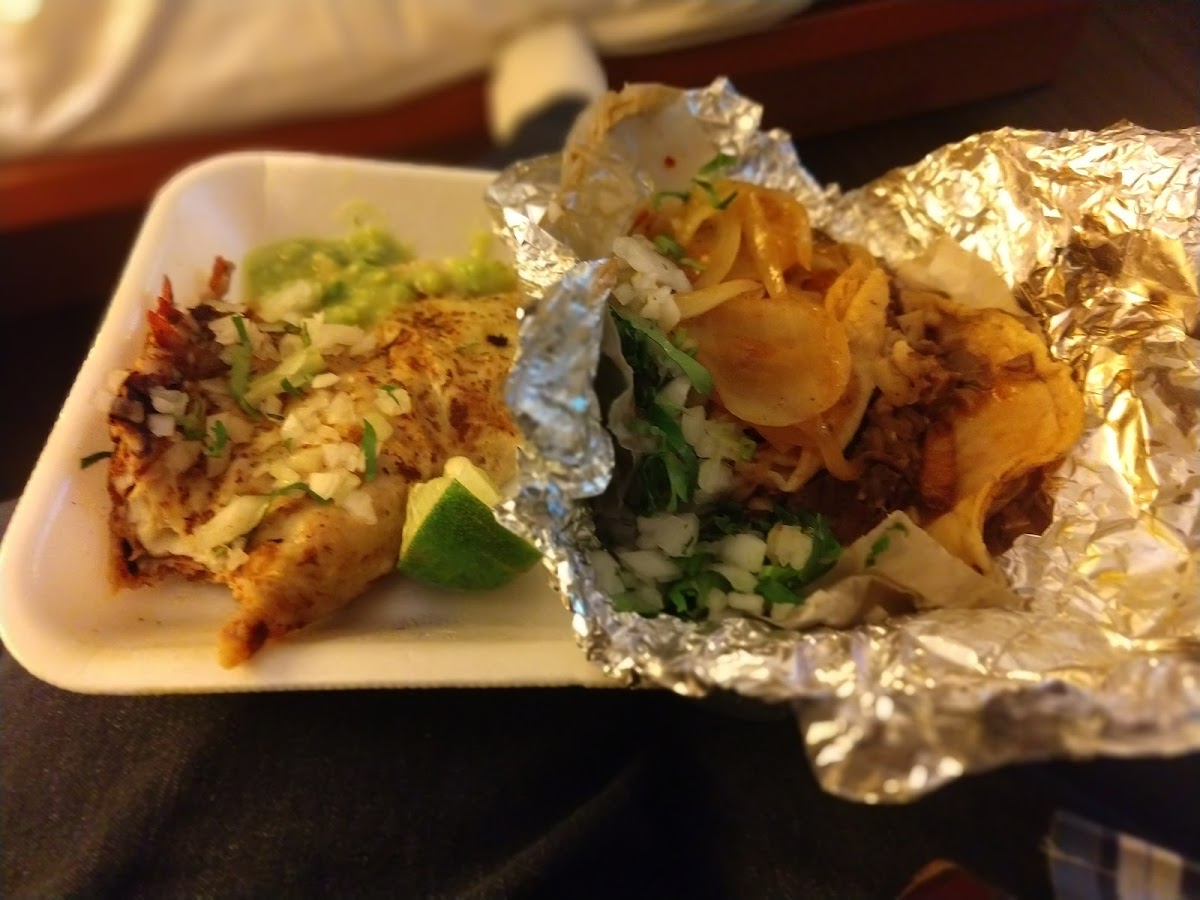Tacos La Capilla Photo 5