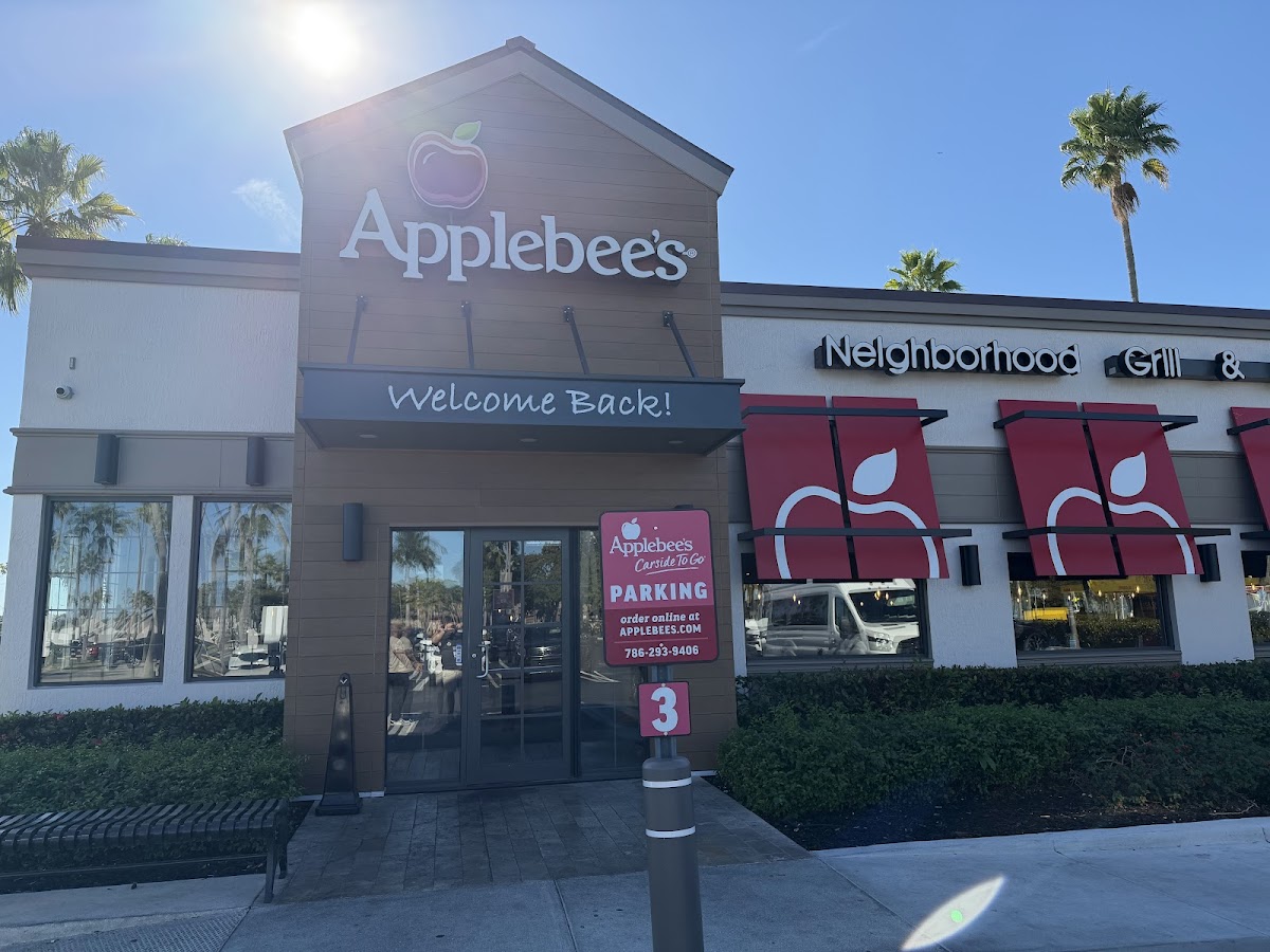 Applebee's Grill + Bar