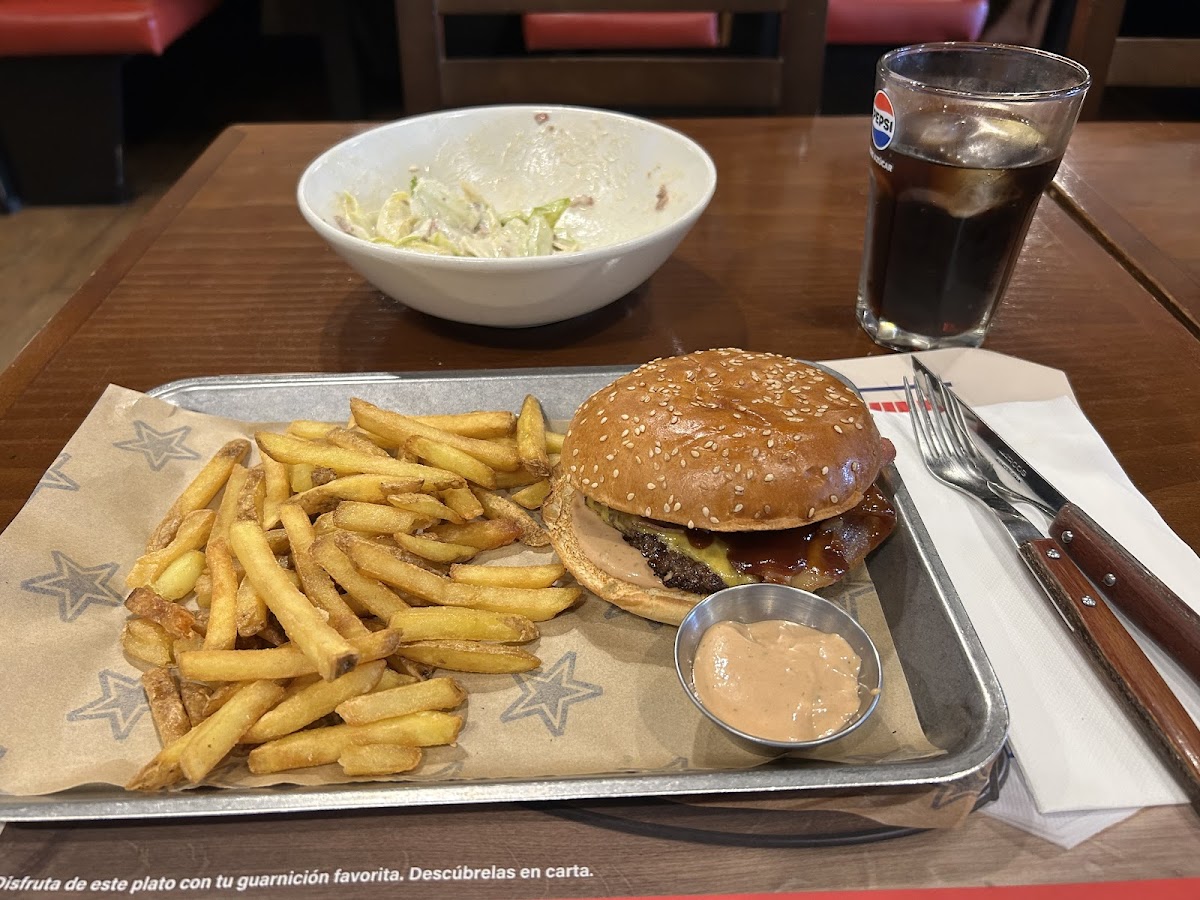 Foster's Hollywood Photo 4
