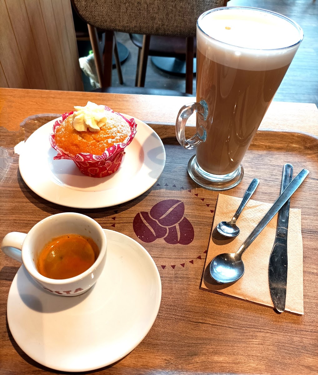 Costa Coffee Photo 4