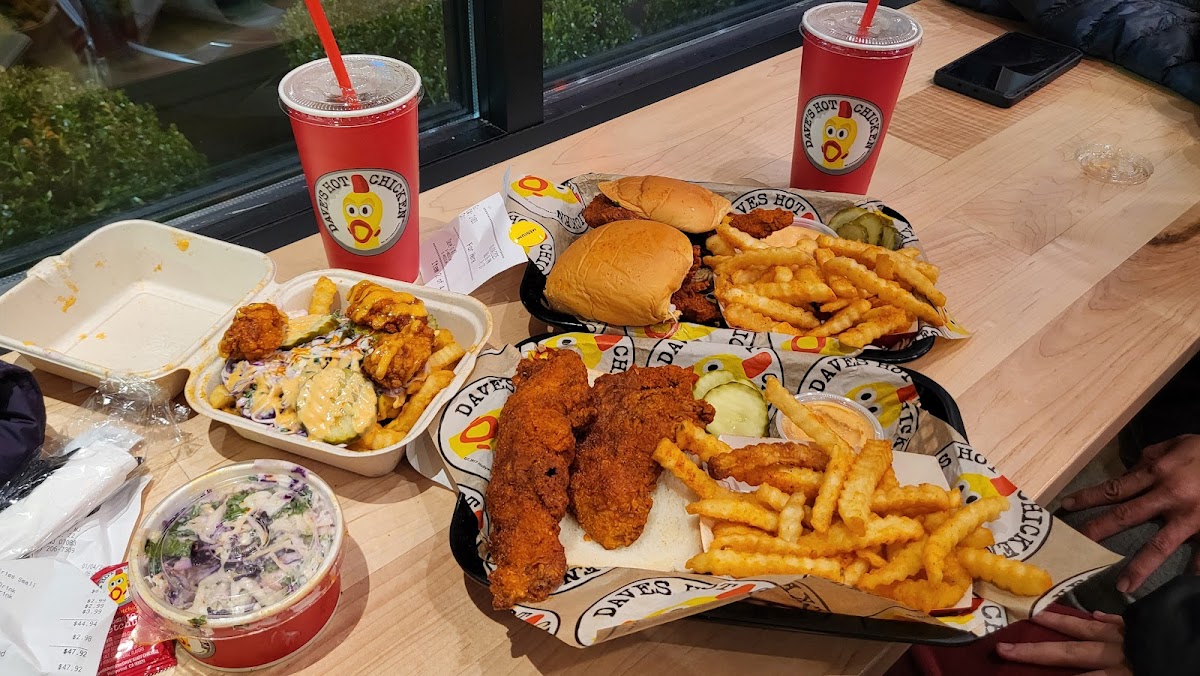 Dave's Hot Chicken Photo 10