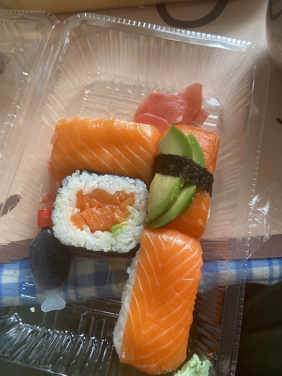 Umi Sushi Photo 2