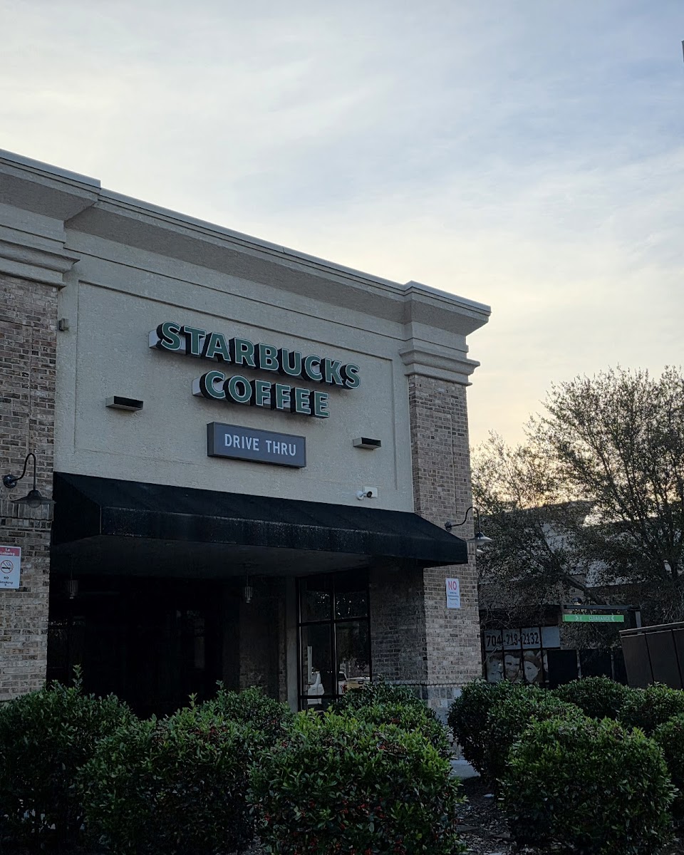Starbucks Photo 3