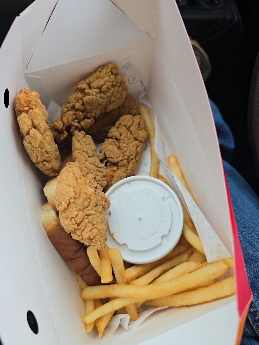 Dairy Queen Grill & Chill Photo 4