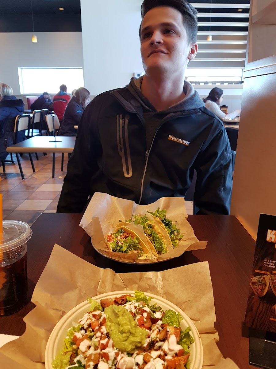 QDOBA Mexican Eats Photo 10
