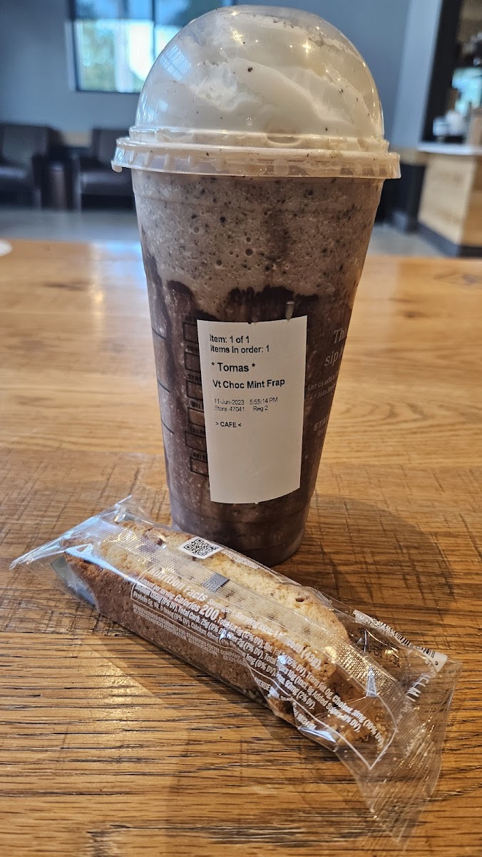 Starbucks Photo 7