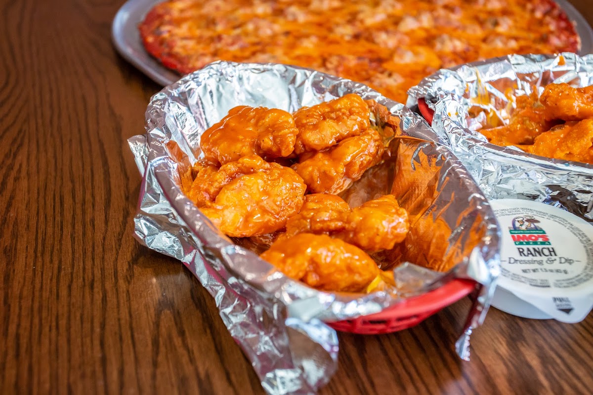 Imo's Pizza Photo 6