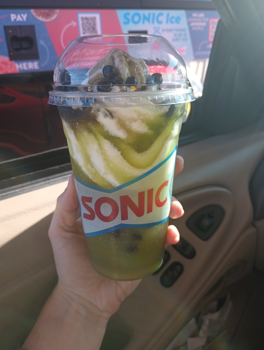 Sonic Drive-In Photo 6