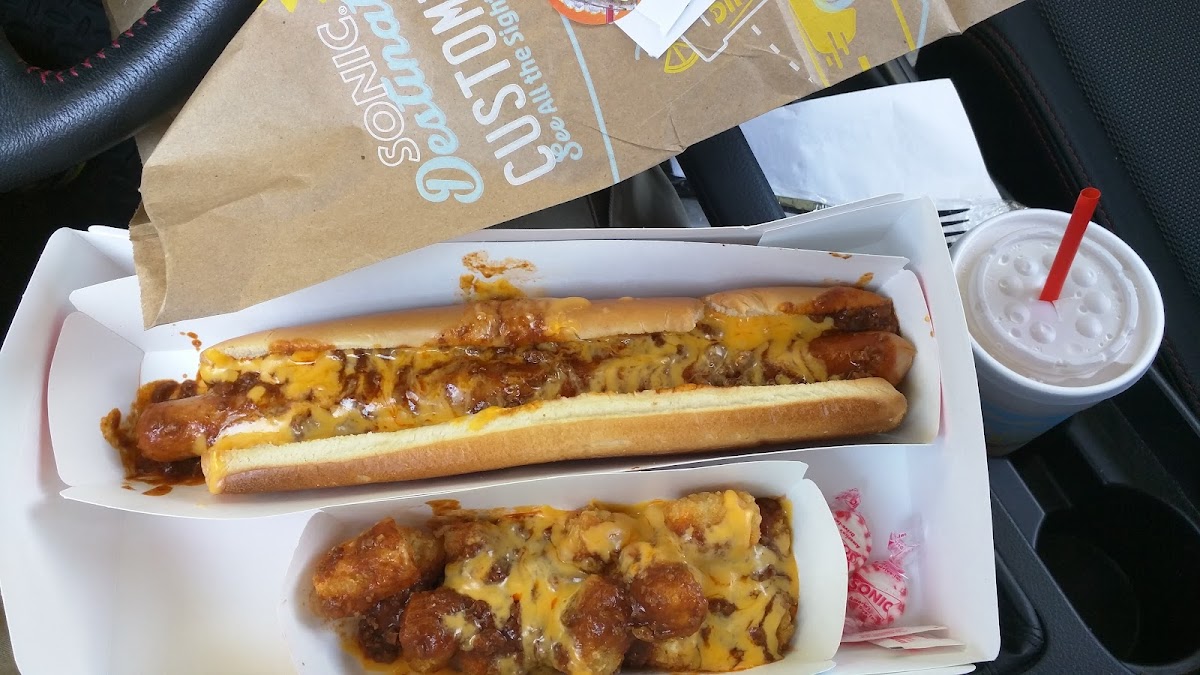 Sonic Drive-In Photo 9