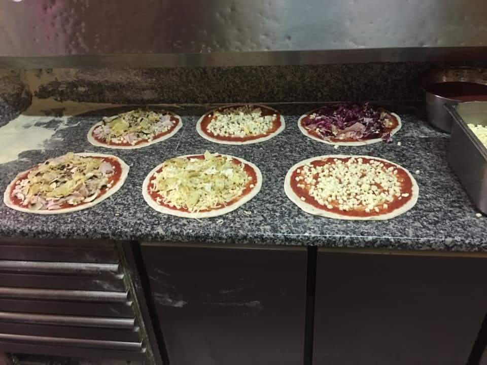 Pizzeria Al Cavallino Pizza & Kebab Photo 7