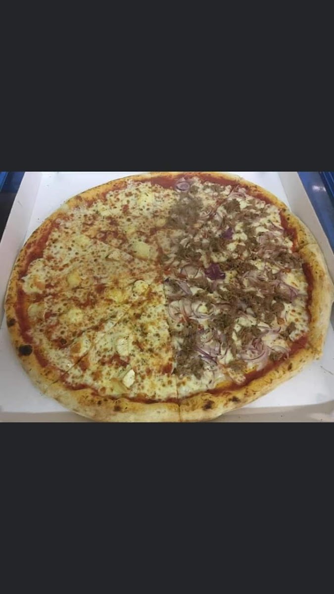 Pizzeria Al Cavallino Pizza & Kebab Photo 8
