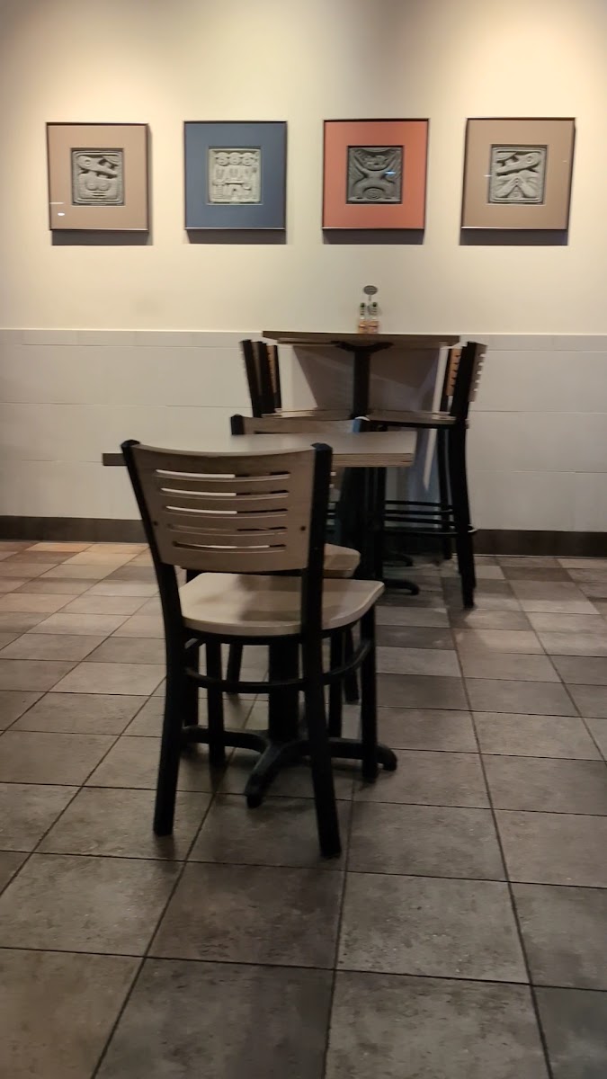 QDOBA Mexican Eats Photo 2