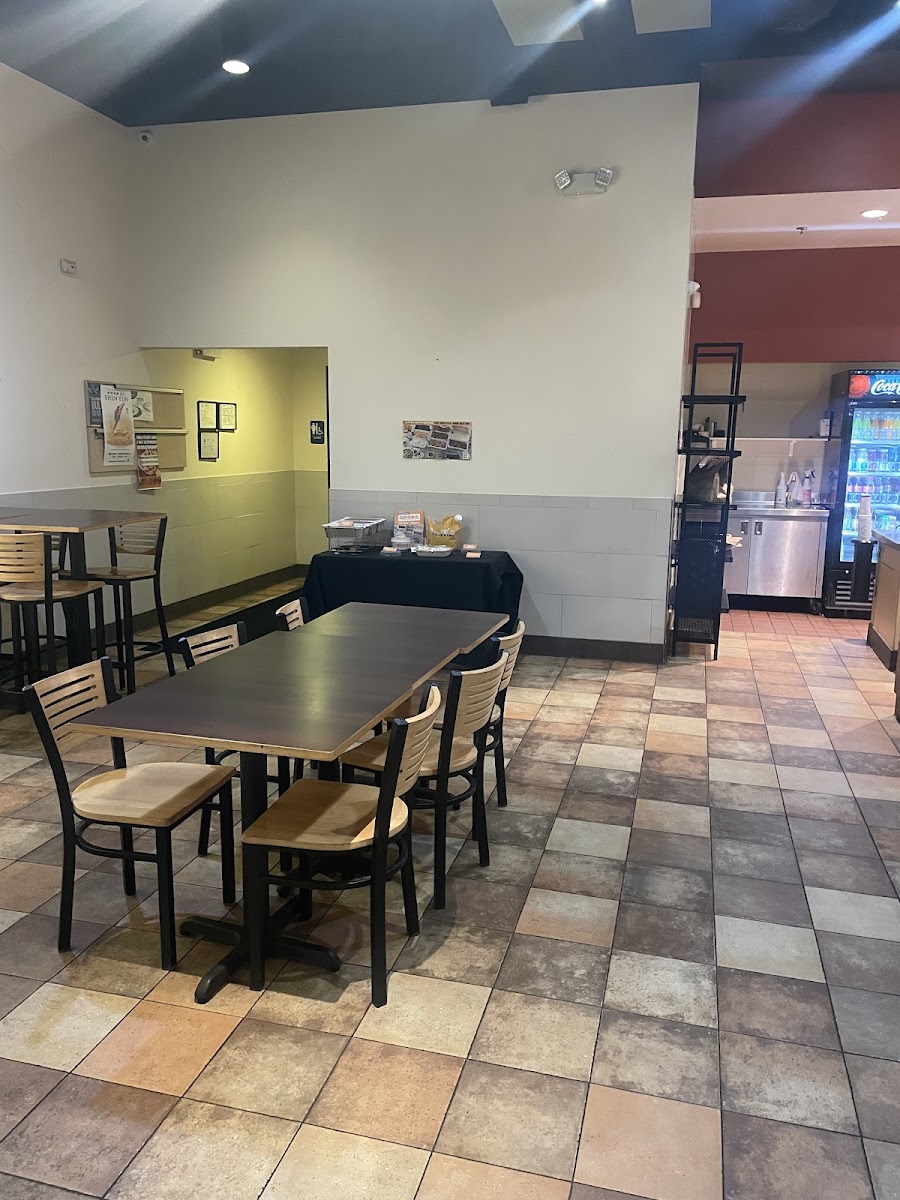 QDOBA Mexican Eats Photo 4