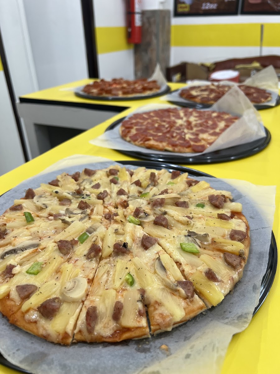Alberto's Pizza Photo 5