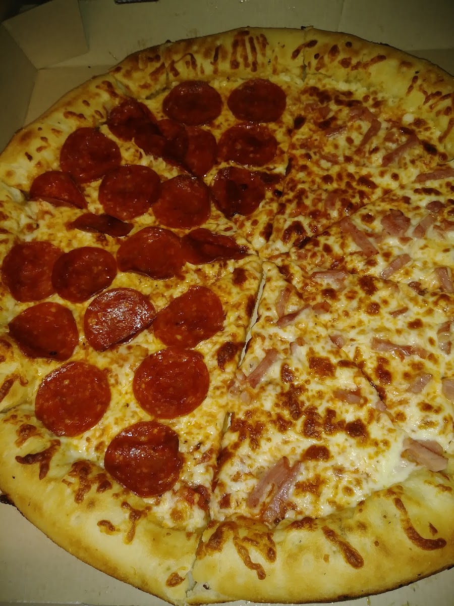 Little Caesars Pizza Photo 4
