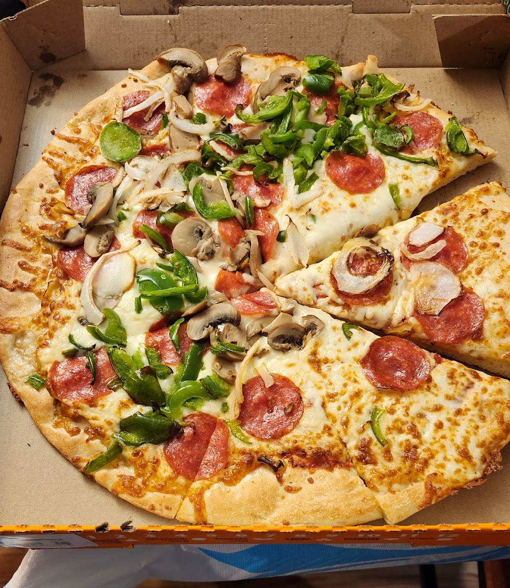 Little Caesars Pizza Photo 9