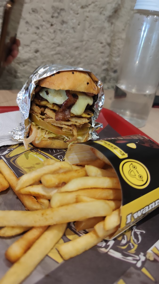 Hamburguesas El Garaje | Terrazas Photo 6