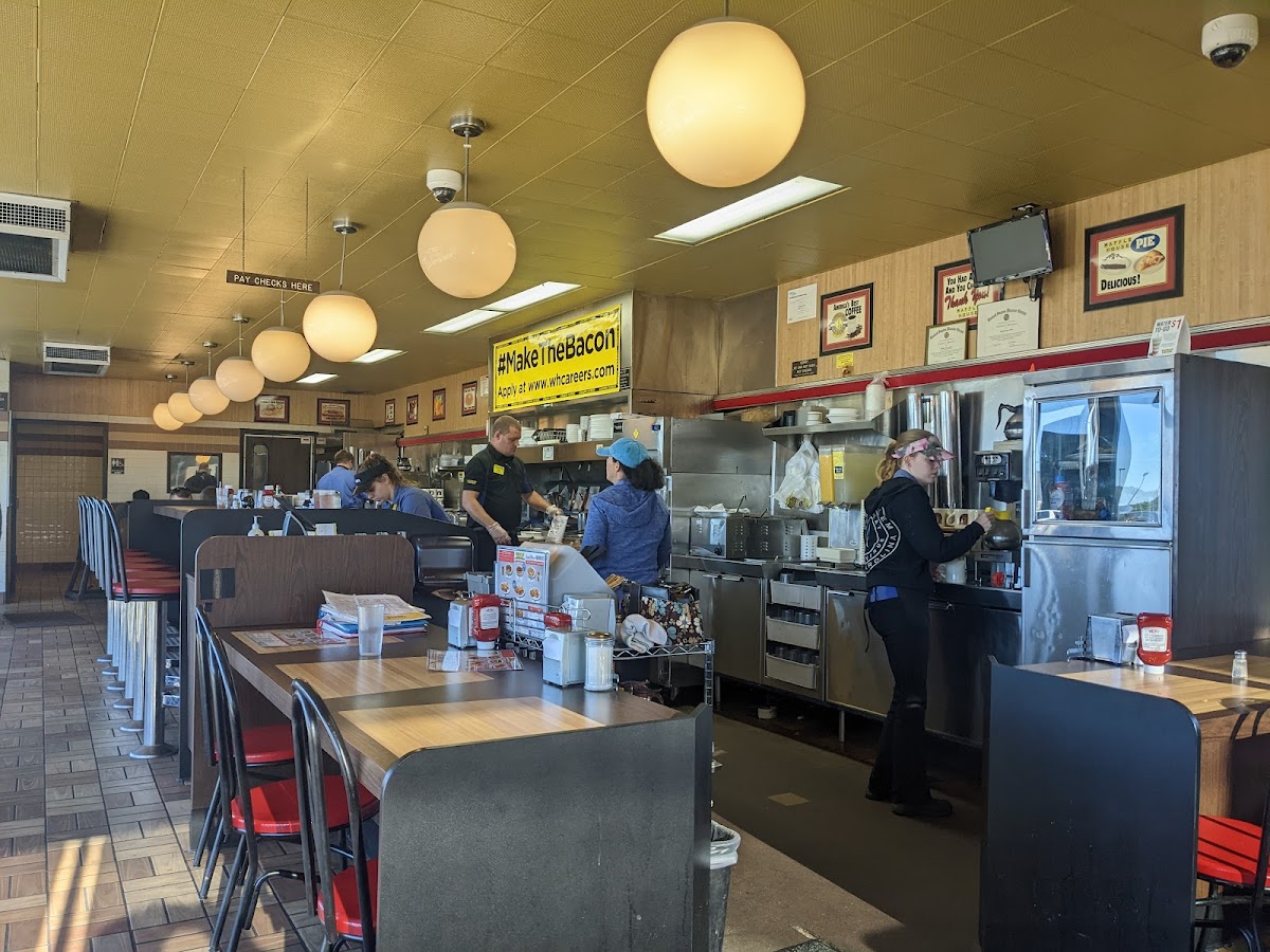 Waffle House Photo 4